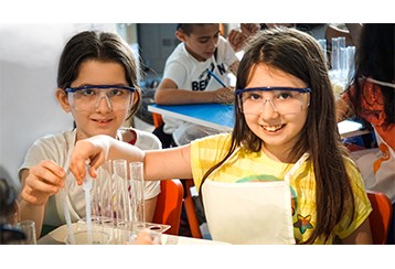 Kids' Lab Çocukları Bekliyor