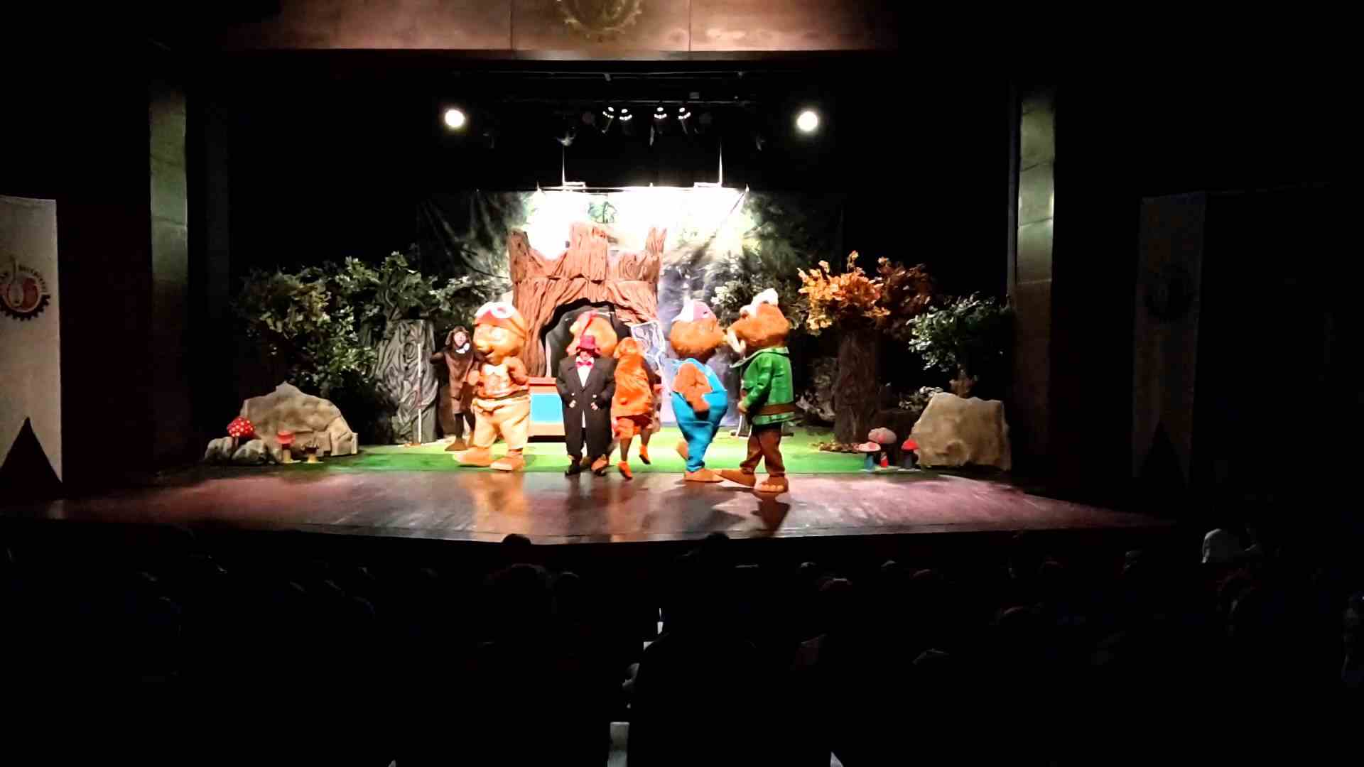 Köstebekgiller Masallar Diyarı