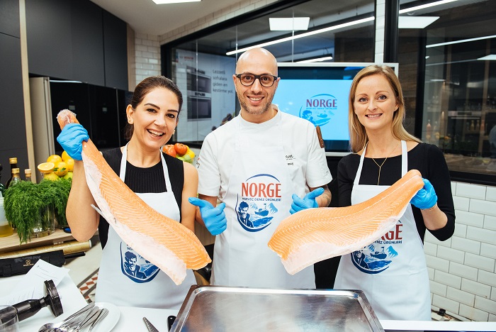 Annelere Sağlık, lezzet ve Eğlence Dolu Norveç Somonu Tarifleri