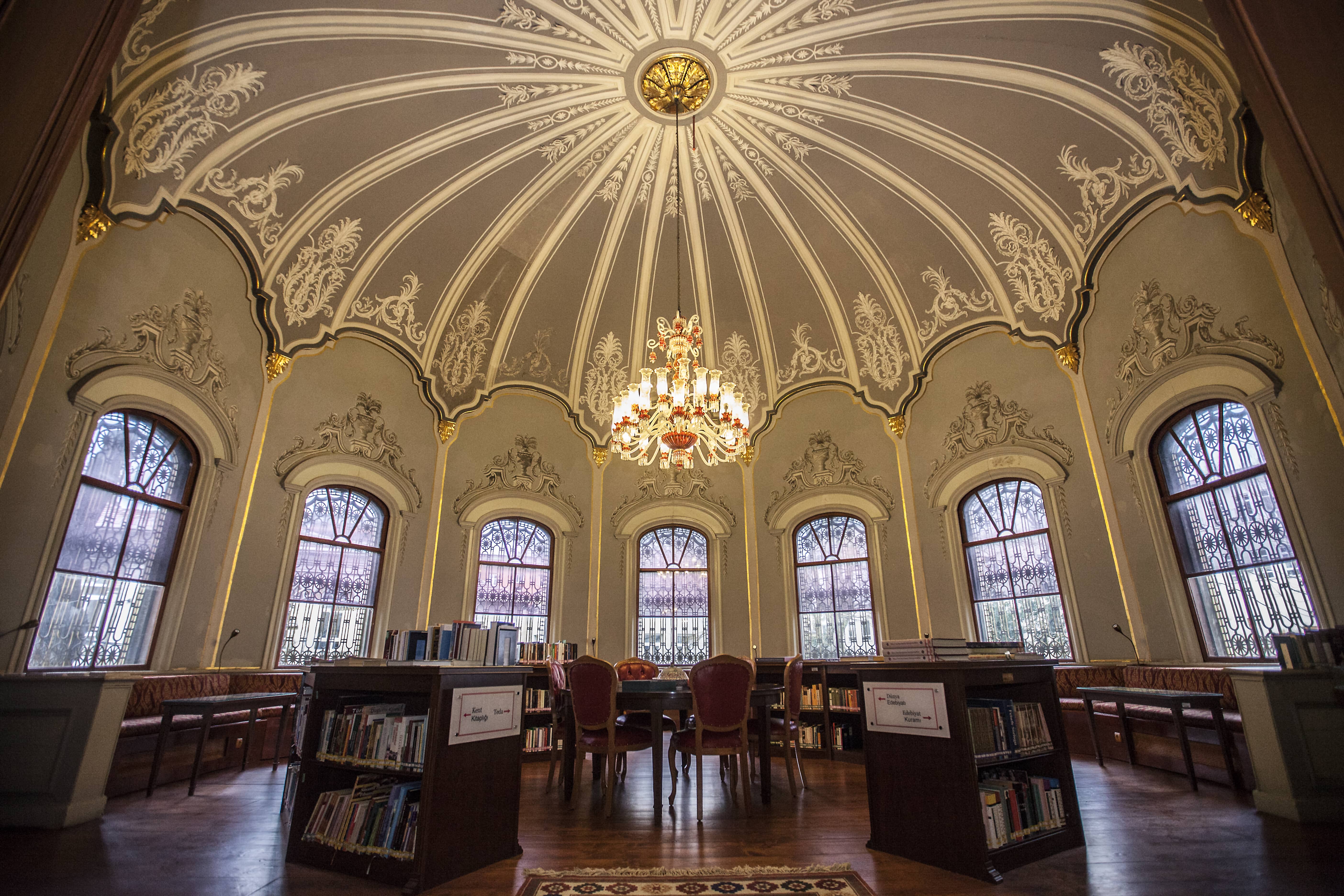 Ahmet Hamdi Tanpınar Edebiyat Müze Kütüphanesi