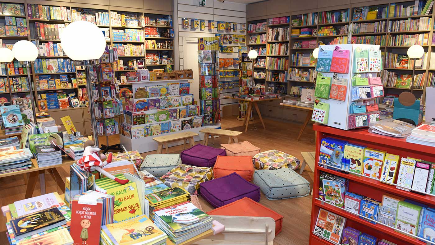 Tırtıl Kids Kitabevi Watergarden